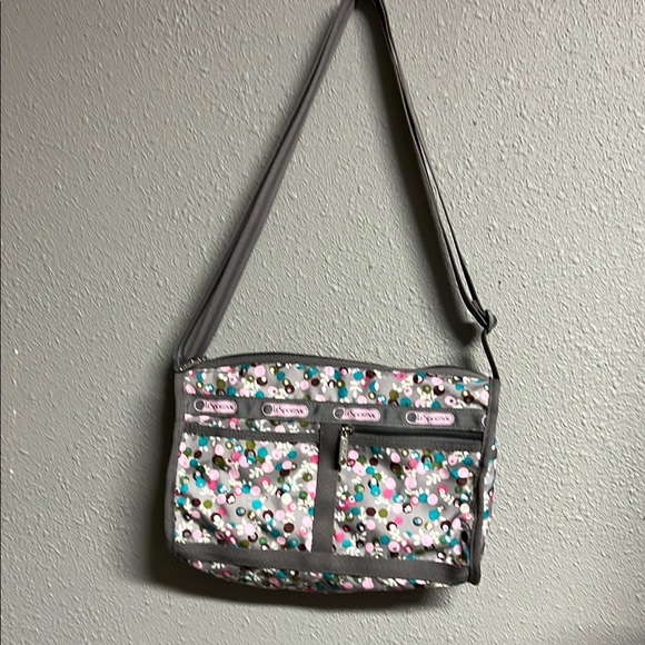 LeSportsac Gray and Pink Crossbody Bag Lightweight Nylon - Picture 2 of 8